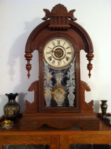 Olivia Newport :antique clock